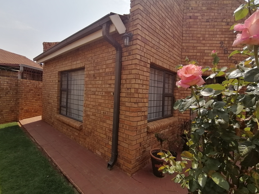 3 Bedroom Property for Sale in Kanana North West